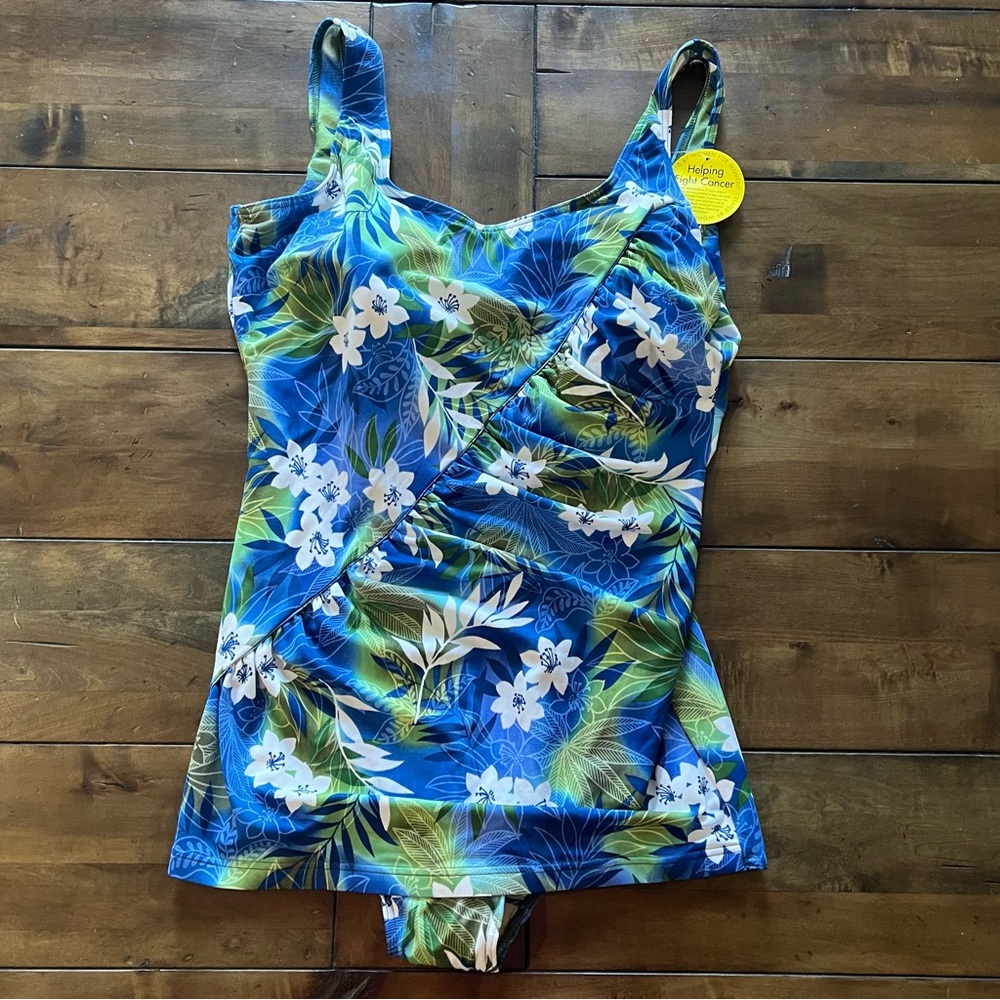 NEW Plus Size “It Figures!” Swimsuit  Size 22W